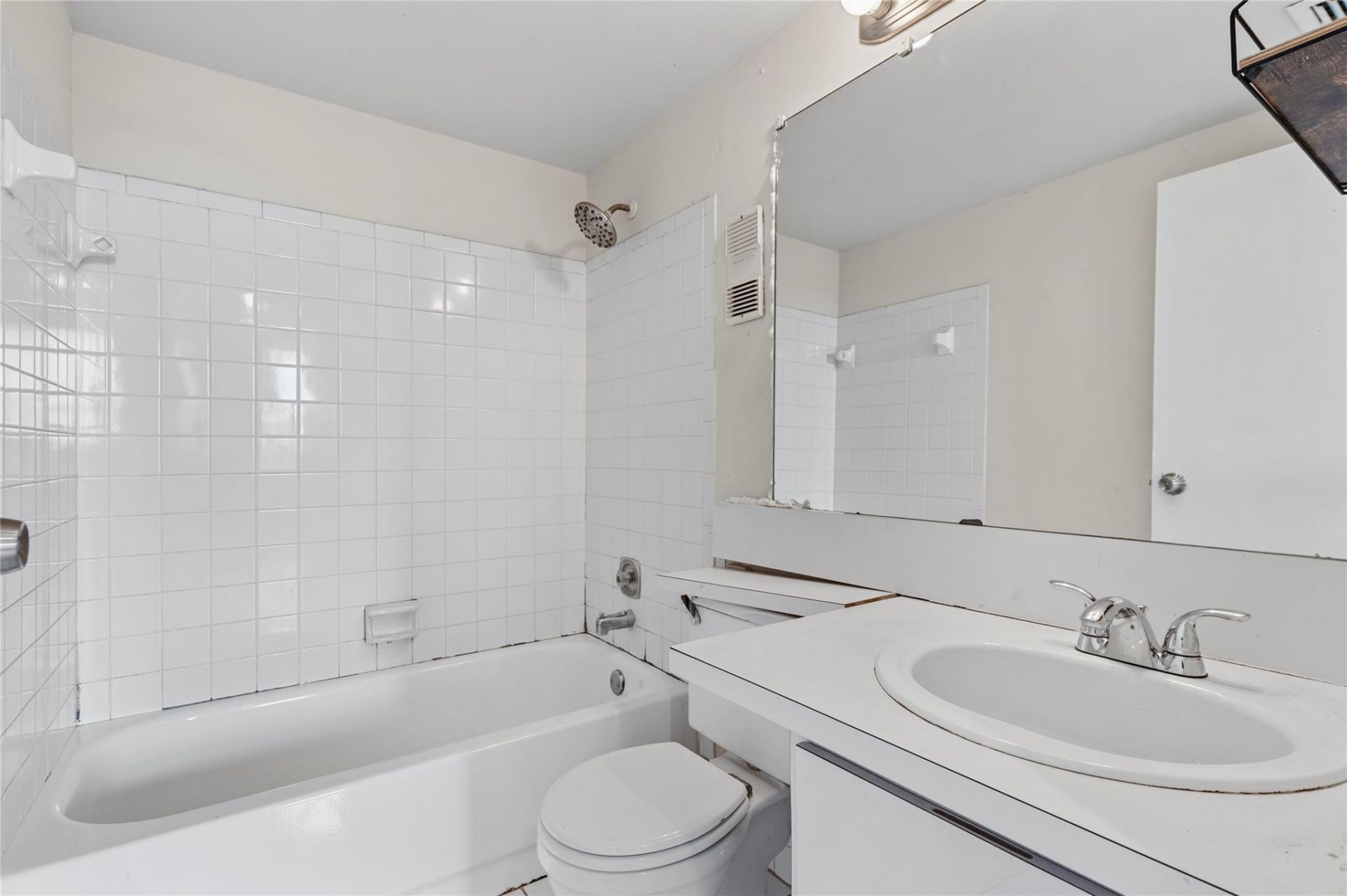 8429 Forest Hills Drive, Unit 304, Coral Springs, FL 33065 Photo