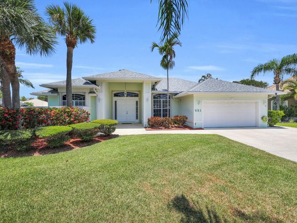 521 Cypress Circle, Tequesta, FL 33469
