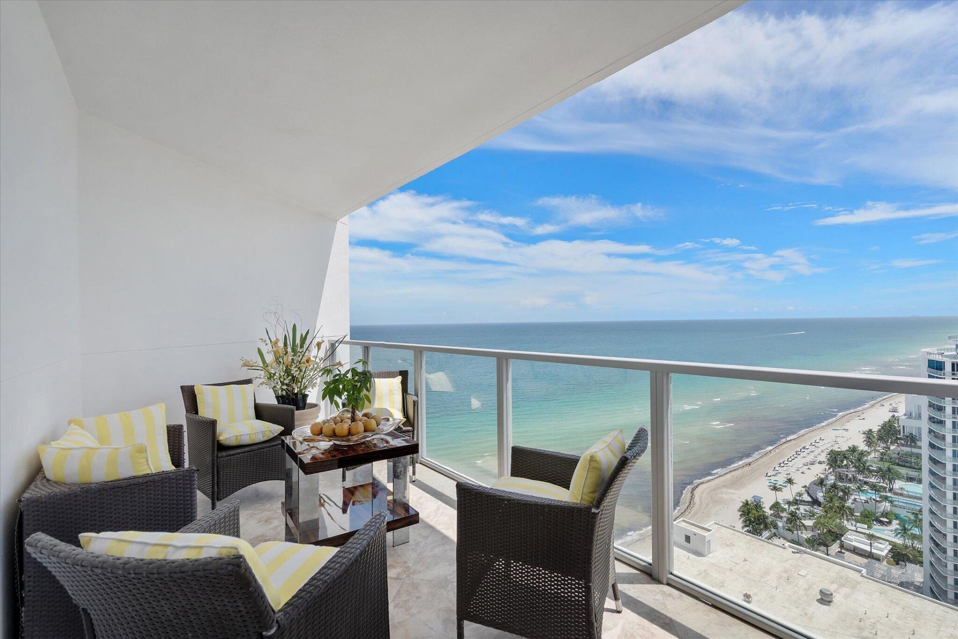 3101 S Ocean Drive, Unit 2707, Hollywood, FL 33019 Photo