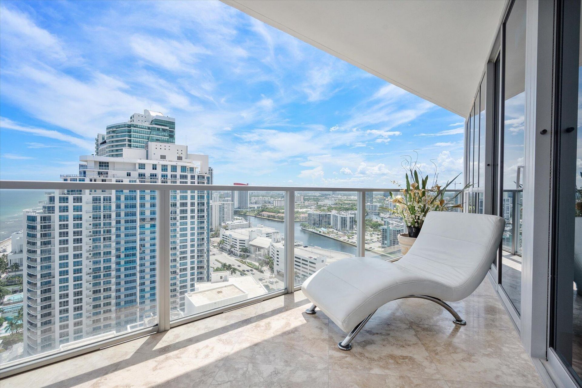 3101 S Ocean Drive, Unit 2707, Hollywood, FL 33019 Photo