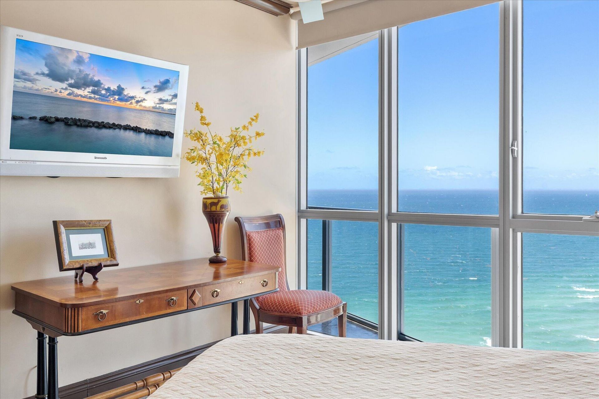 3101 S Ocean Drive, Unit 2707, Hollywood, FL 33019 Photo