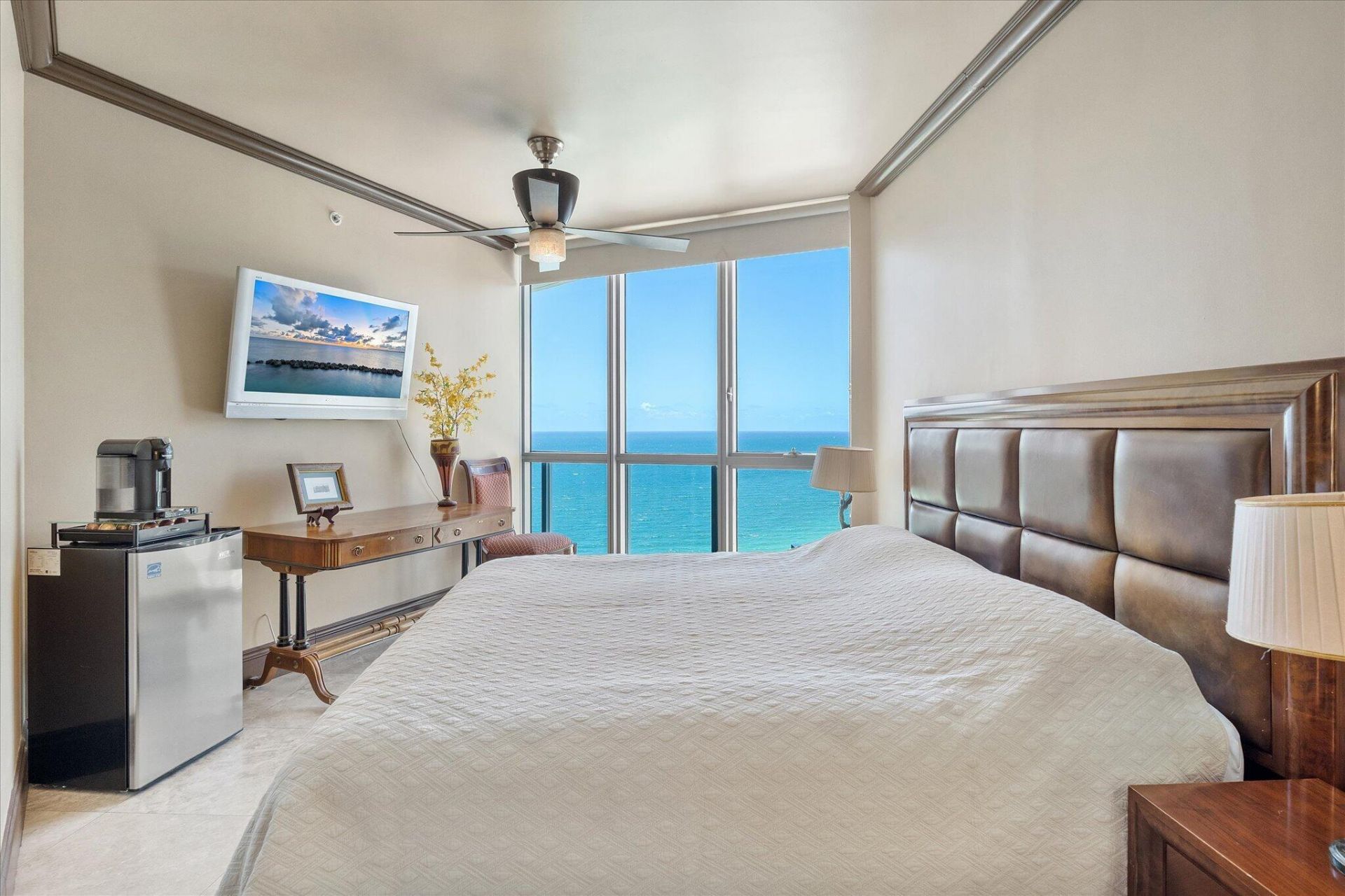 3101 S Ocean Drive, Unit 2707, Hollywood, FL 33019 Photo