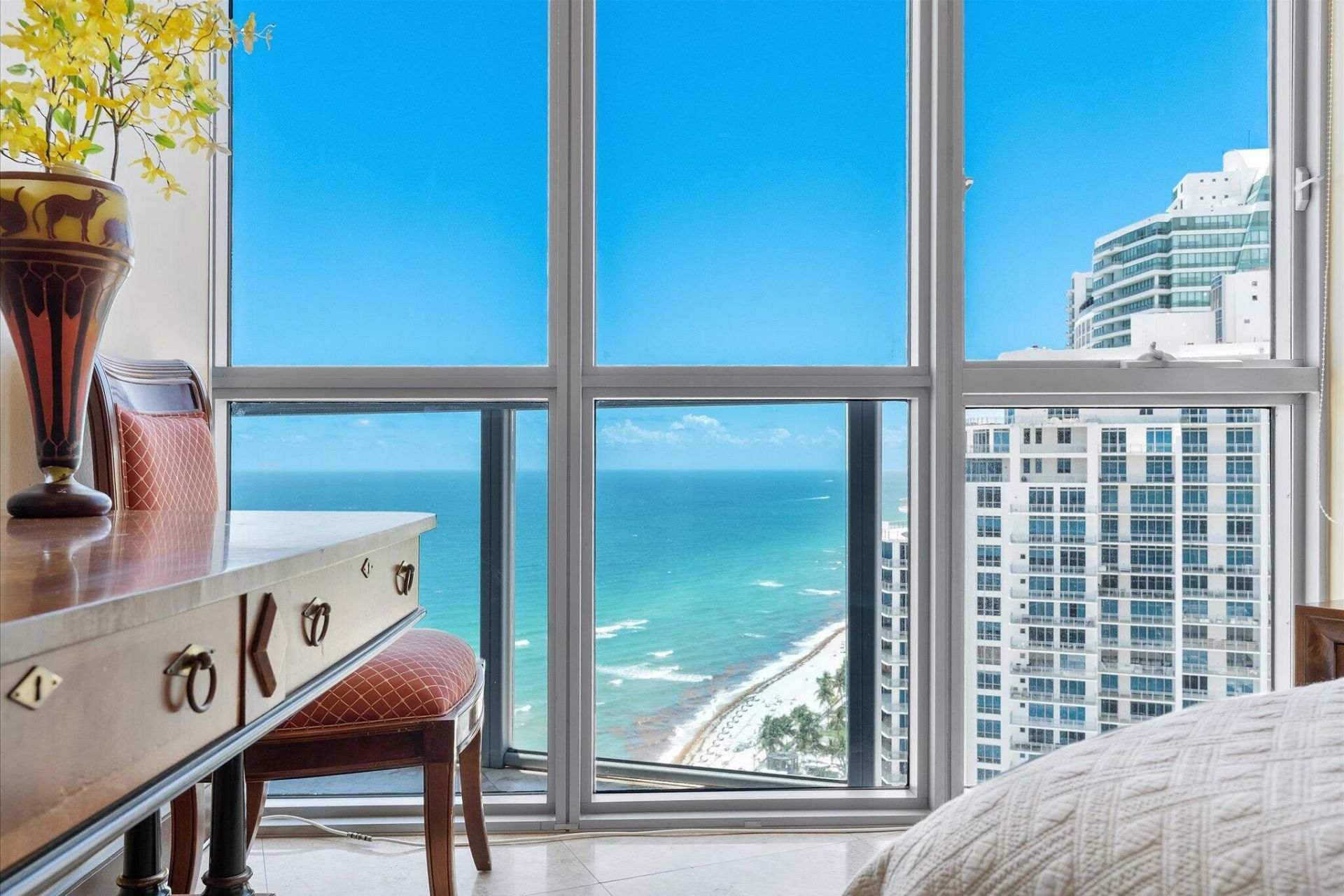 3101 S Ocean Drive, Unit 2707, Hollywood, FL 33019 Photo
