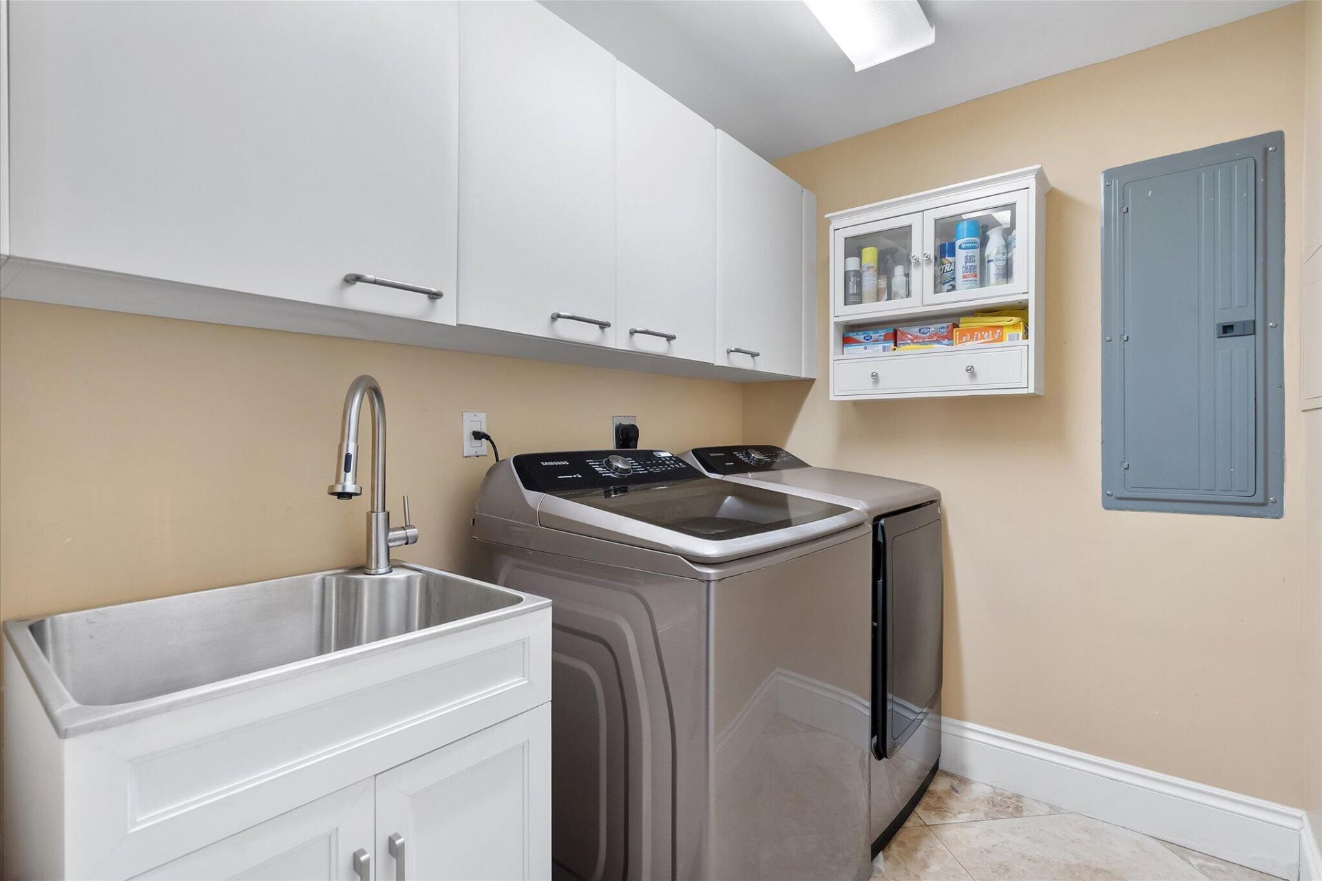 3101 S Ocean Drive, Unit 2707, Hollywood, FL 33019 Photo