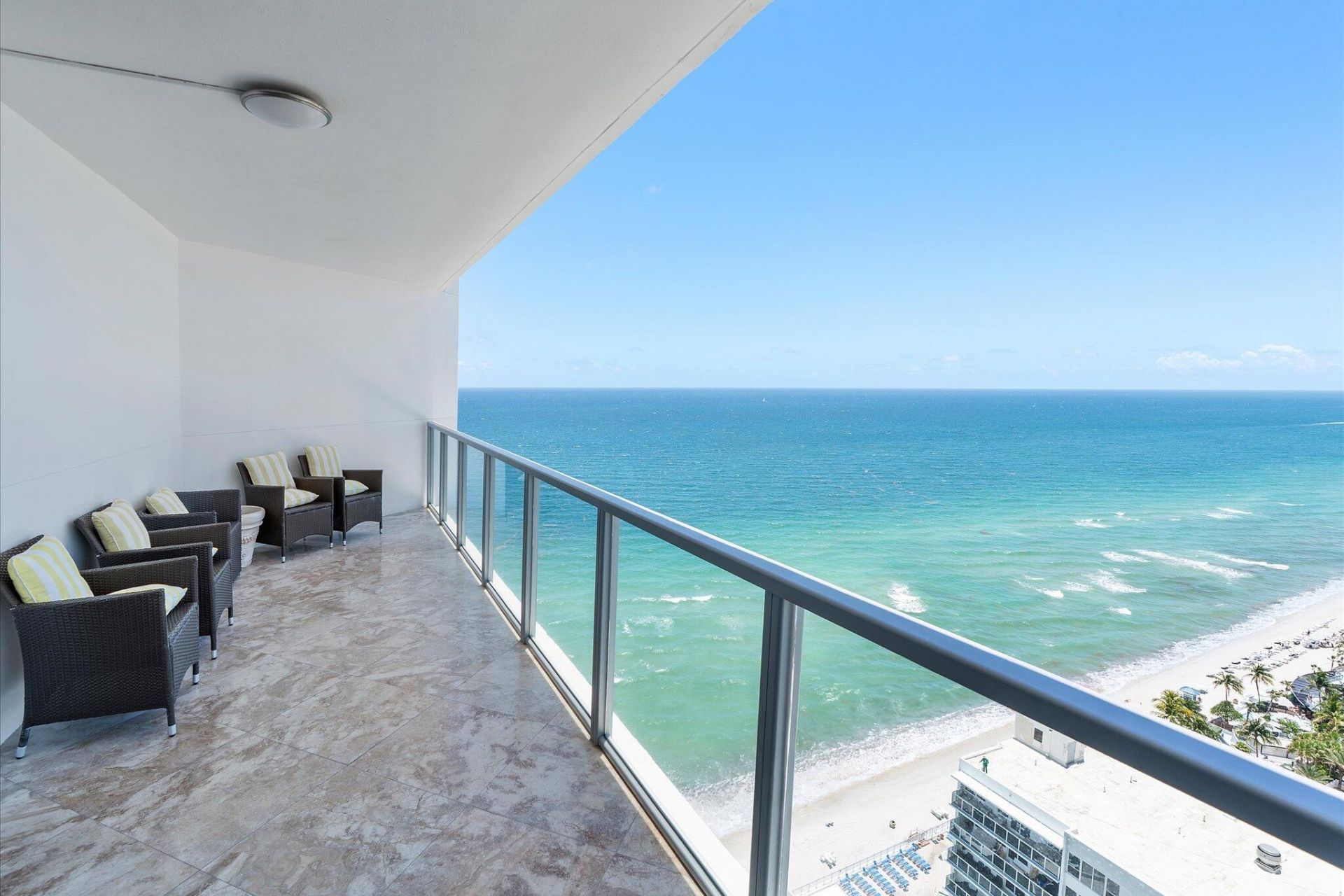 3101 S Ocean Drive, Unit 2707, Hollywood, FL 33019 Photo