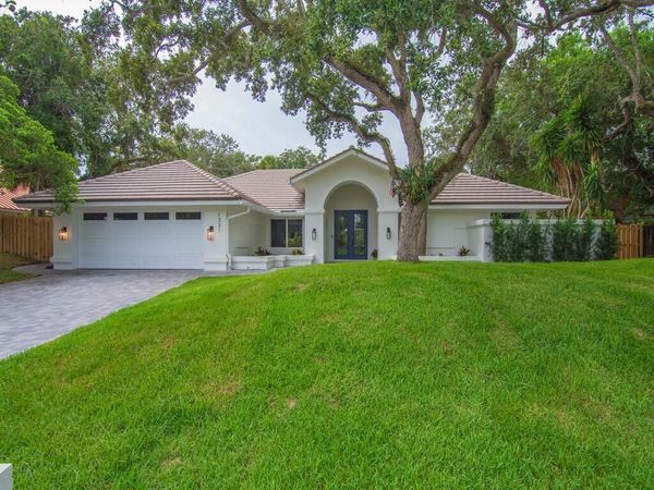 1331 Jonathans Trail, Vero Beach, FL 32963
