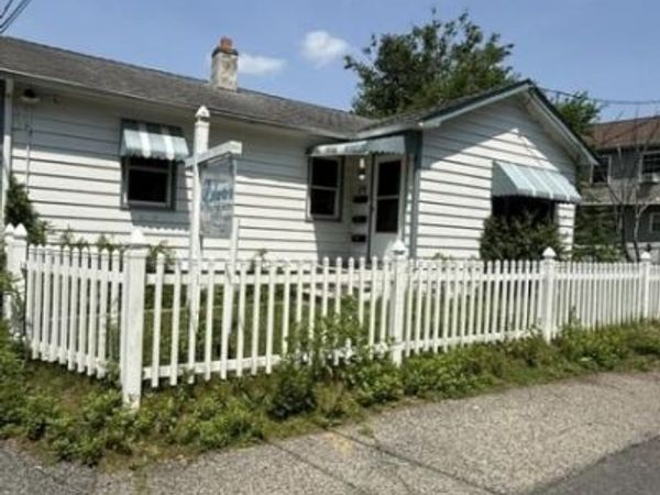 14 Haskell Ave, Unit A, Wanaque, NJ 07420