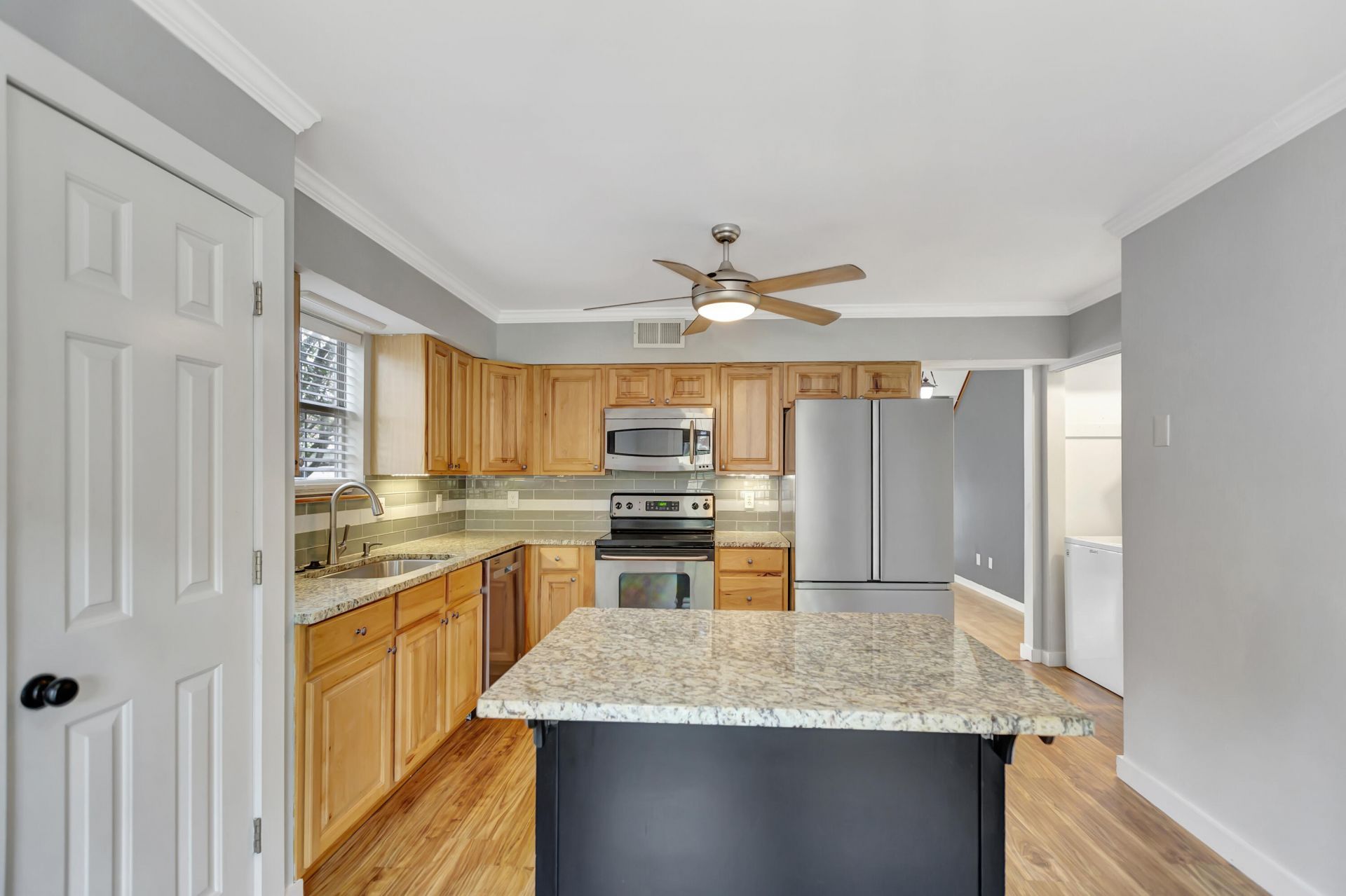 1411 Oaklanding Road Photo 10