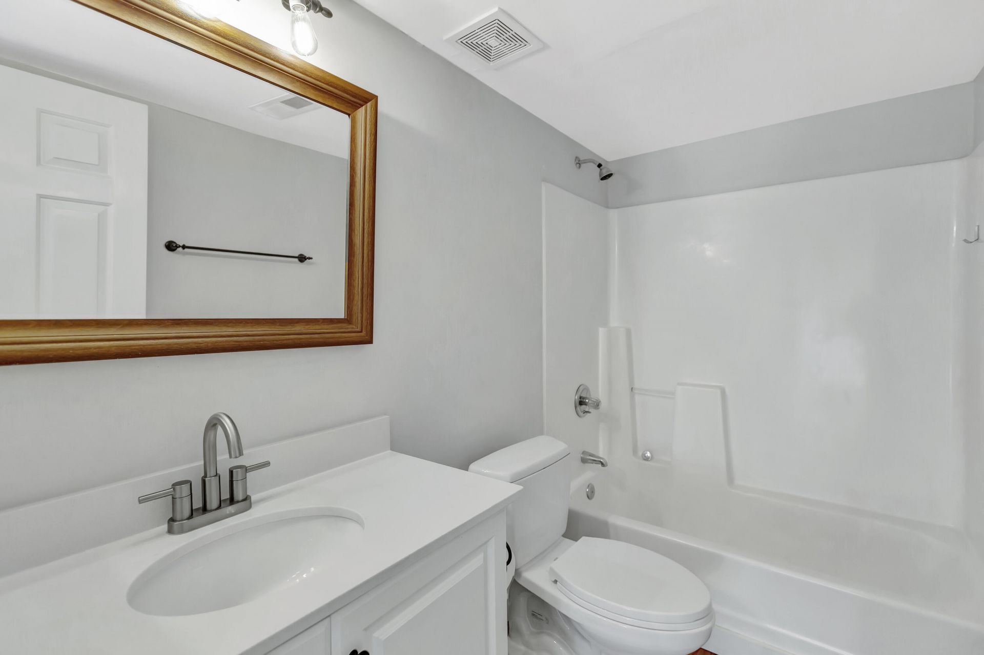 1411 Oaklanding Road Photo 14