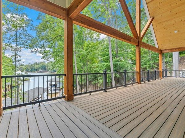 40 Kings WAY , Wirtz, VA 24184