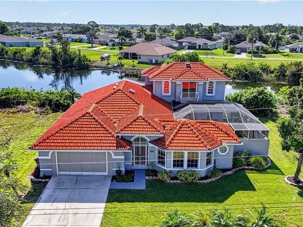 4139 NE 9th AVE , CAPE CORAL, FL 33909