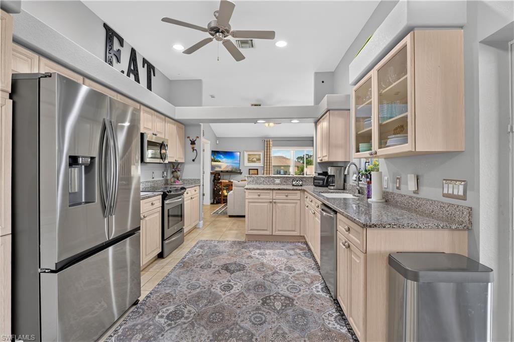 4139 NE 9th Ave , Cape Coral, FL 33909 Photo