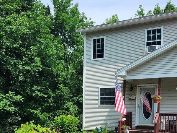 31 Twin Court, St. Albans Town, VT 05478
