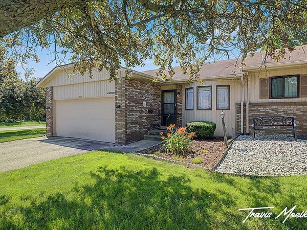 8537 Elkwood Drive SW, Unit 77, Byron Center, MI 49315