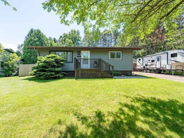 704 North Road , Cloquet, MN 55720