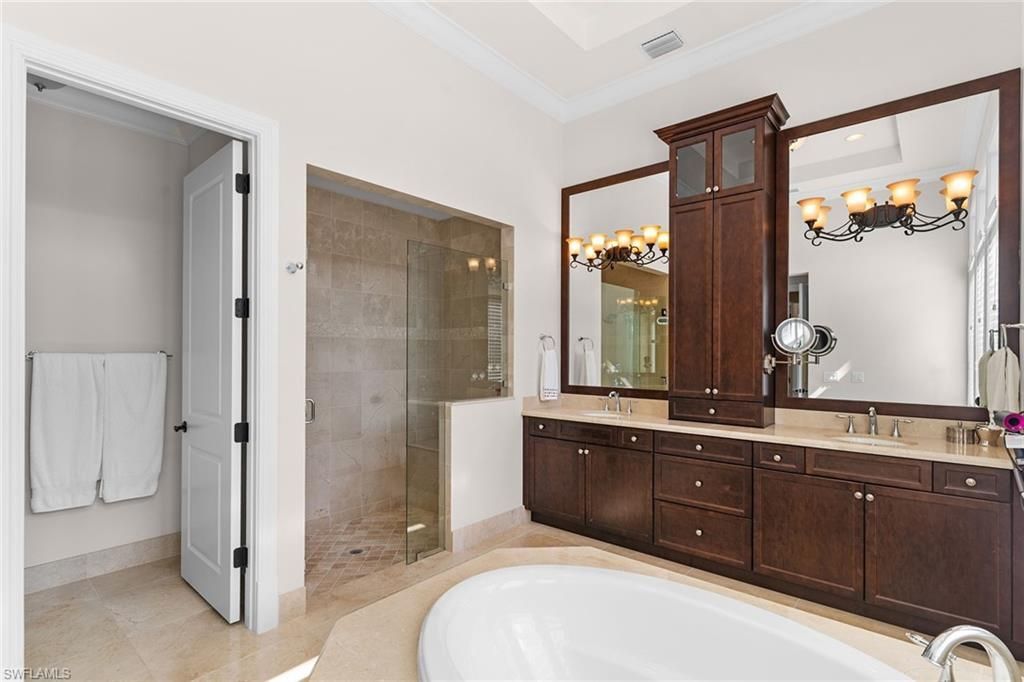 2234 Aberdeen Ct , Naples, FL 34105 Photo