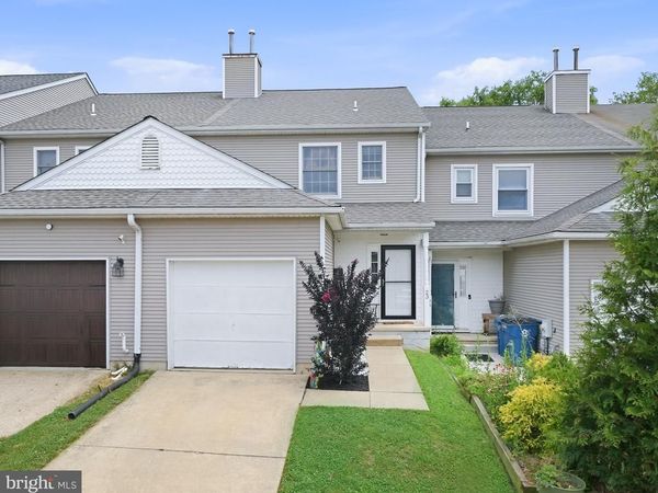 23 S MERRIMENT DRIVE, NEWARK, DE 19702