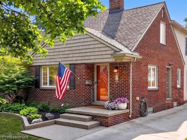 2666 Windemere Road, Birmingham, MI 48009
