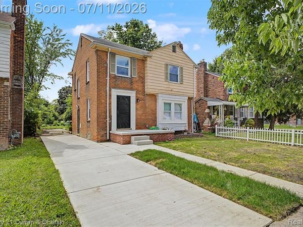 9263 Rosemont St Avenue, Detroit, MI 48228