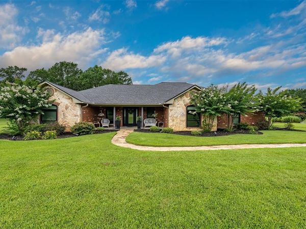 377 Utzman Road, Kilgore, TX 75662