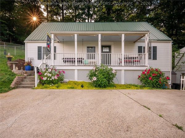 1313 Oakmont Road, Charleston, WV 25314