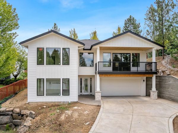 5211 S Fairfax Ln, Spokane Valley, WA 99037