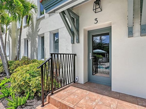1685 LAUREL STREET , Unit 3, SARASOTA, FL 34236