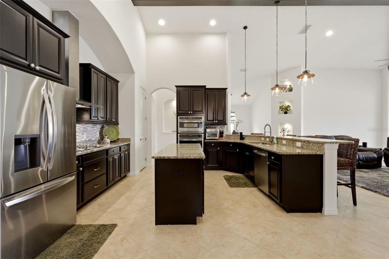 534 Chantilly Trail, Bradenton, FL 34212 Photo