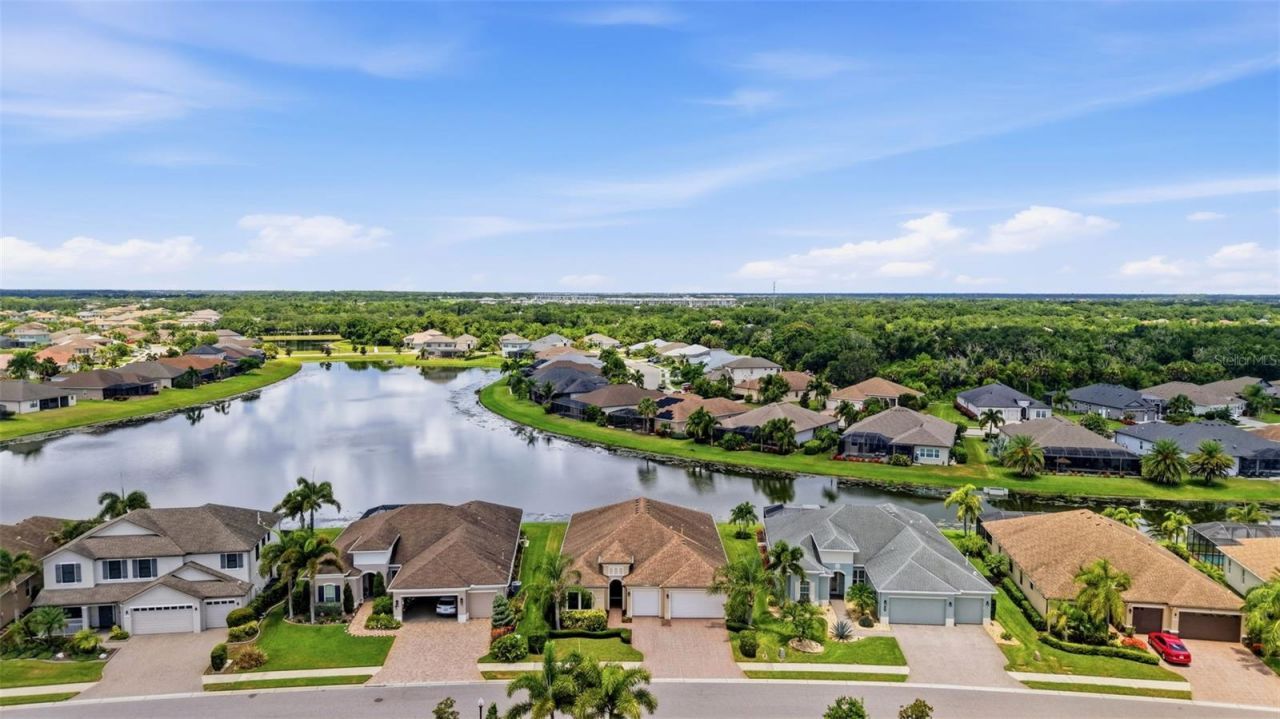 534 Chantilly Trail, Bradenton, FL 34212 Photo