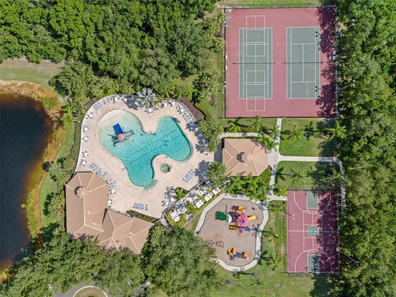 534 Chantilly Trail, Bradenton, FL 34212 Photo