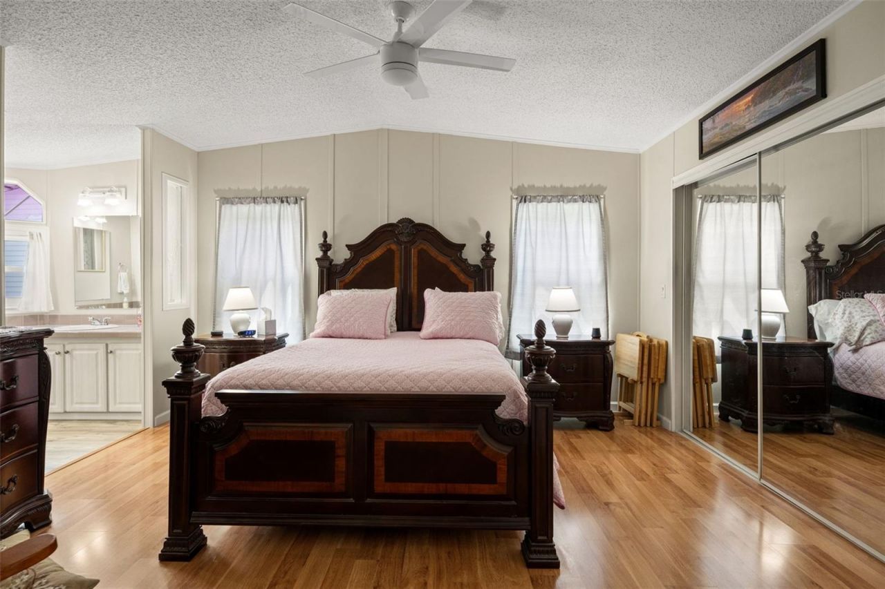 116 Mount Isle Avenue Ne, Unit 116, Saint Petersburg, FL 33702 Photo