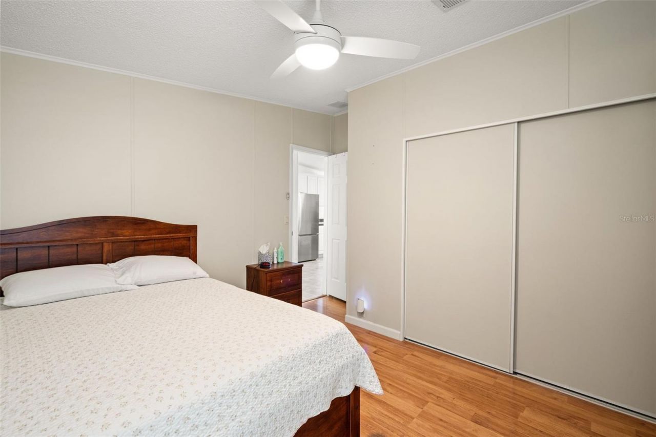 116 Mount Isle Avenue Ne, Unit 116, Saint Petersburg, FL 33702 Photo
