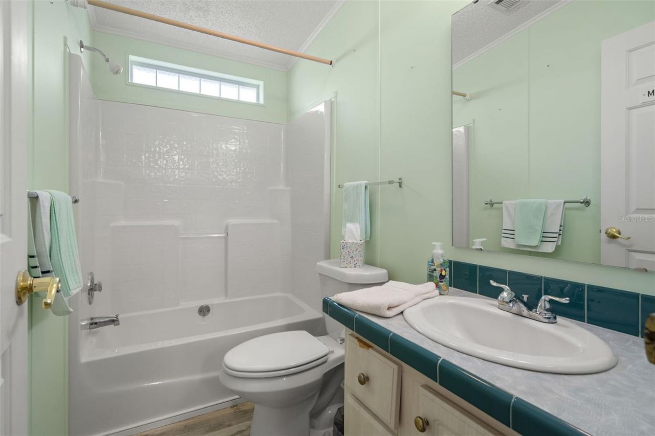 116 Mount Isle Avenue Ne, Unit 116, Saint Petersburg, FL 33702 Photo