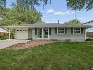 2410 S 36th Street, Lincoln, NE 68506