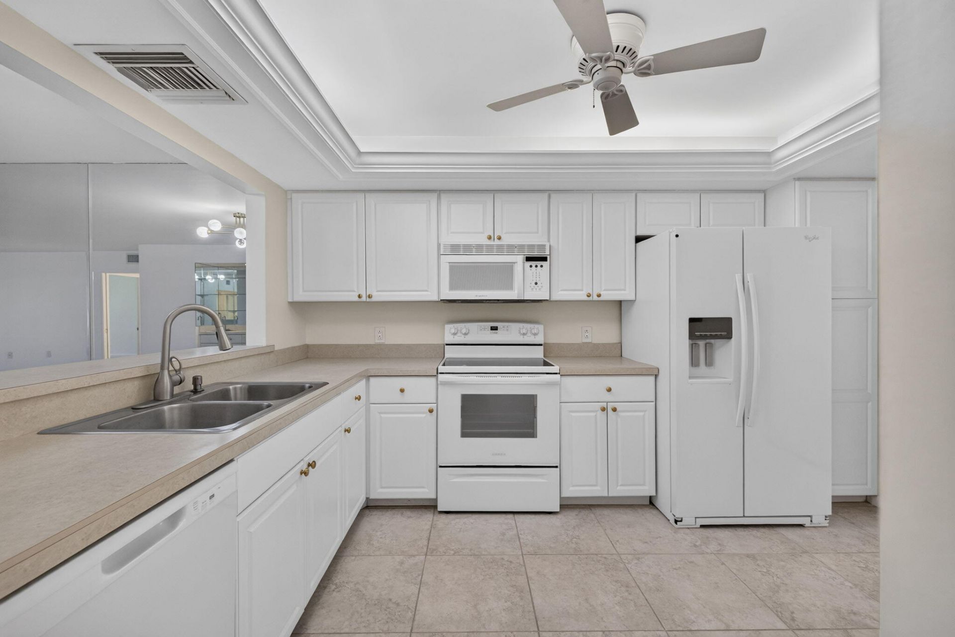9460 Meadowood Drive, Unit 104, Fort Pierce, FL 34951 Photo