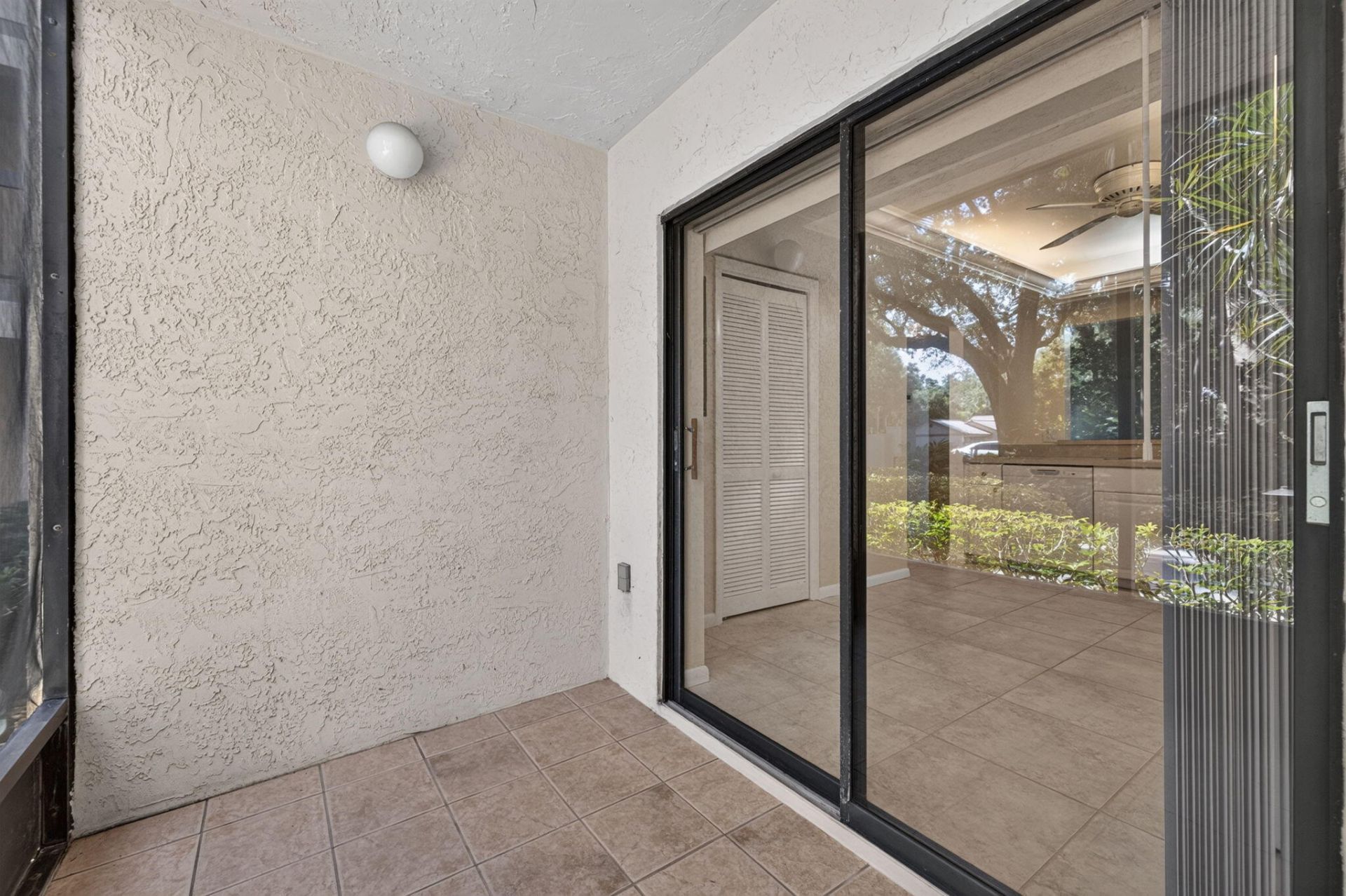 9460 Meadowood Drive, Unit 104, Fort Pierce, FL 34951 Photo
