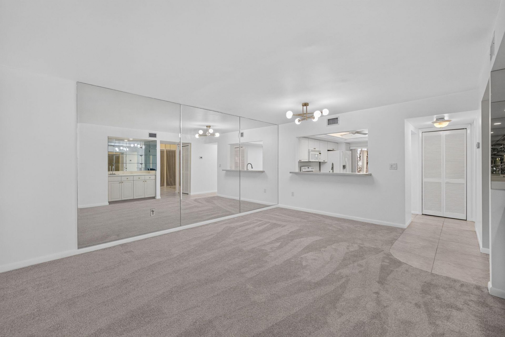 9460 Meadowood Drive, Unit 104, Fort Pierce, FL 34951 Photo