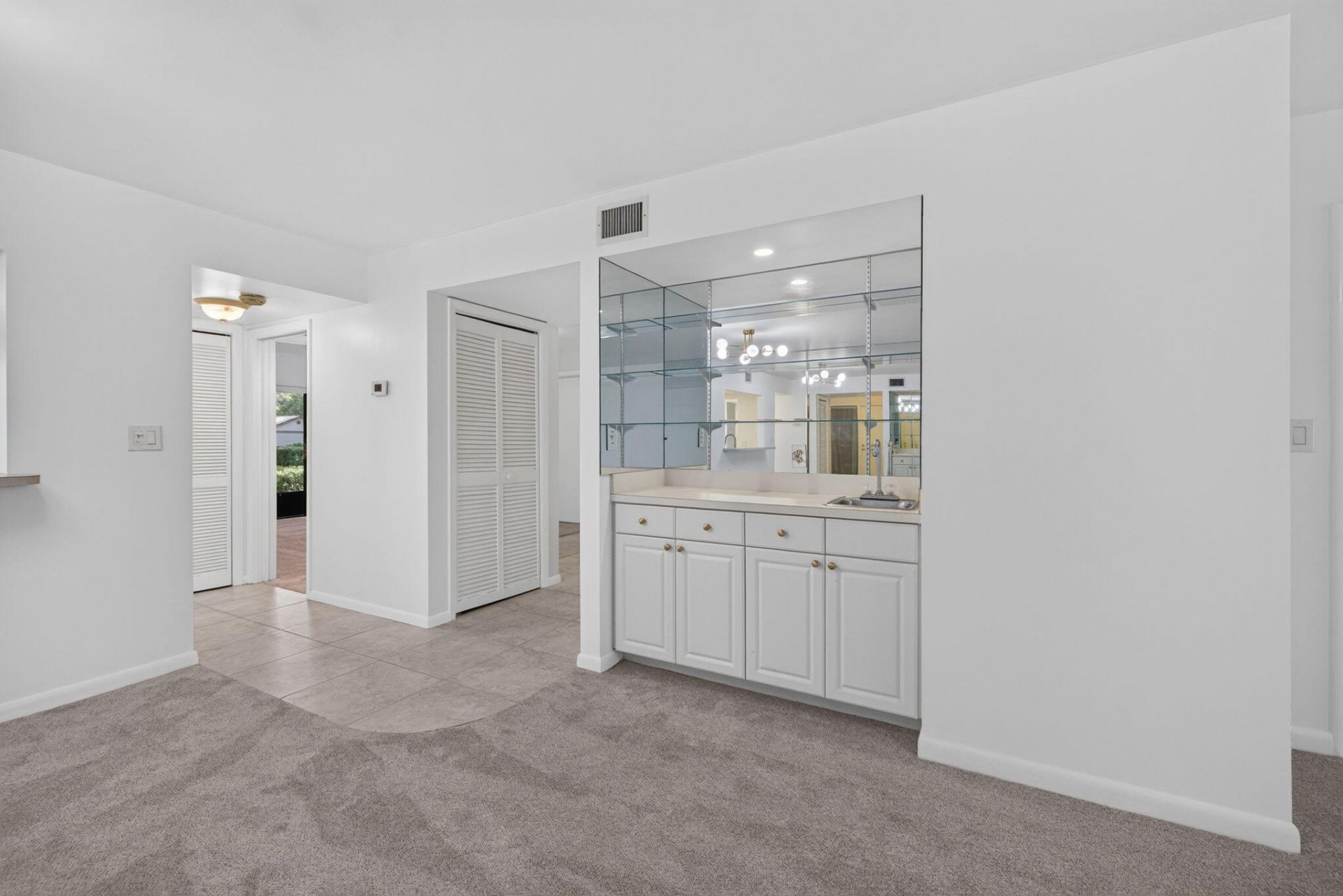 9460 Meadowood Drive, Unit 104, Fort Pierce, FL 34951 Photo