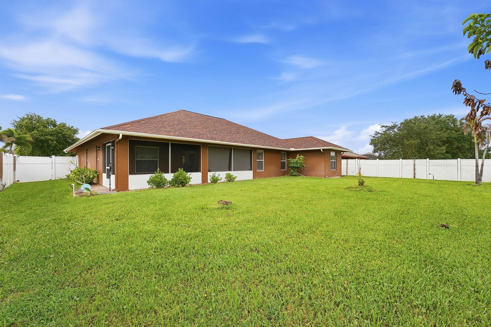1098 SW Sudder Avenue, Port Saint Lucie, FL 34953 Photo