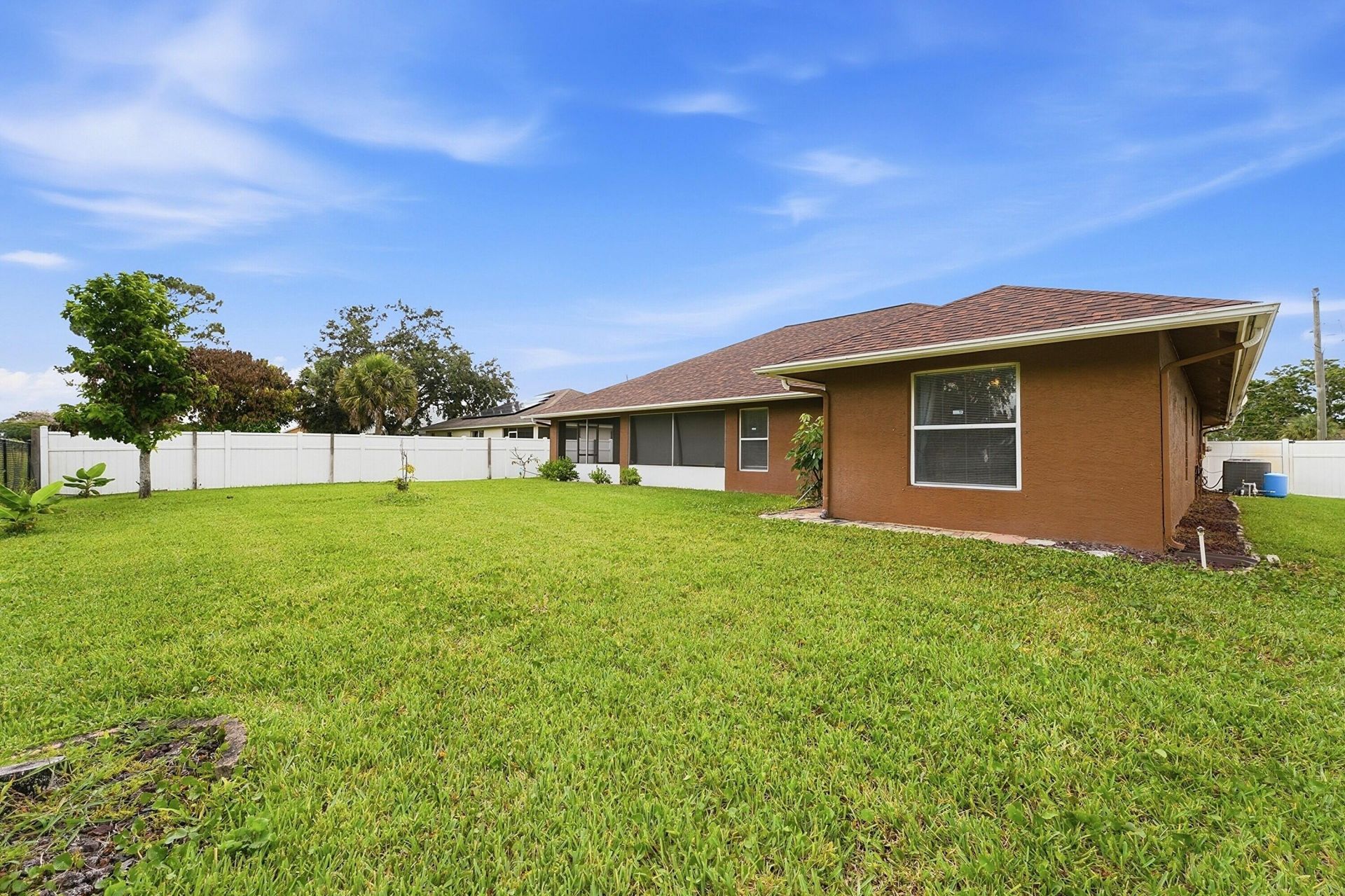1098 SW Sudder Avenue, Port Saint Lucie, FL 34953 Photo