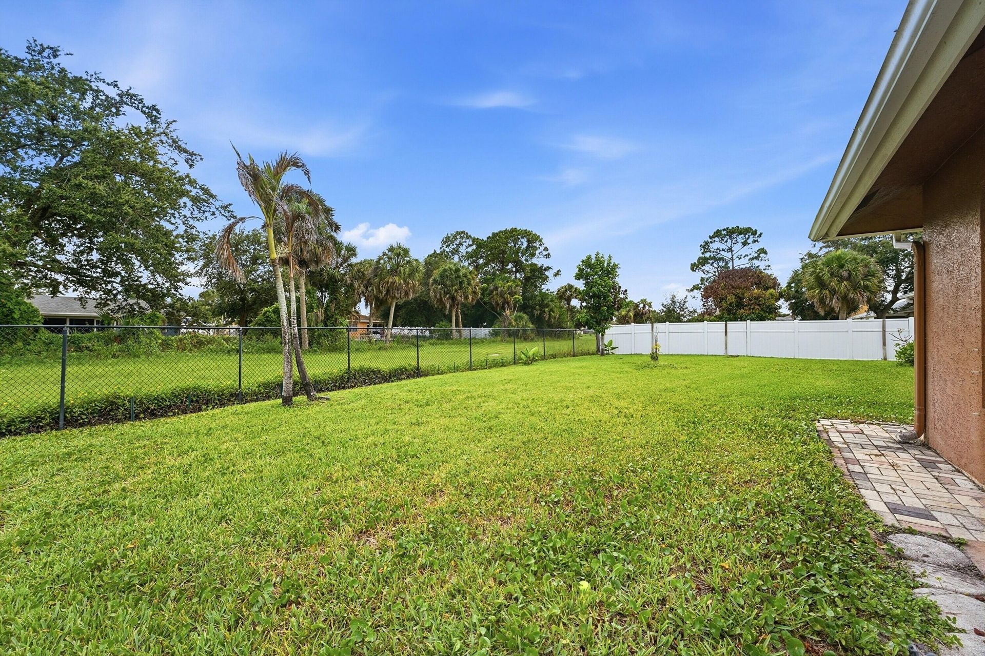 1098 SW Sudder Avenue, Port Saint Lucie, FL 34953 Photo