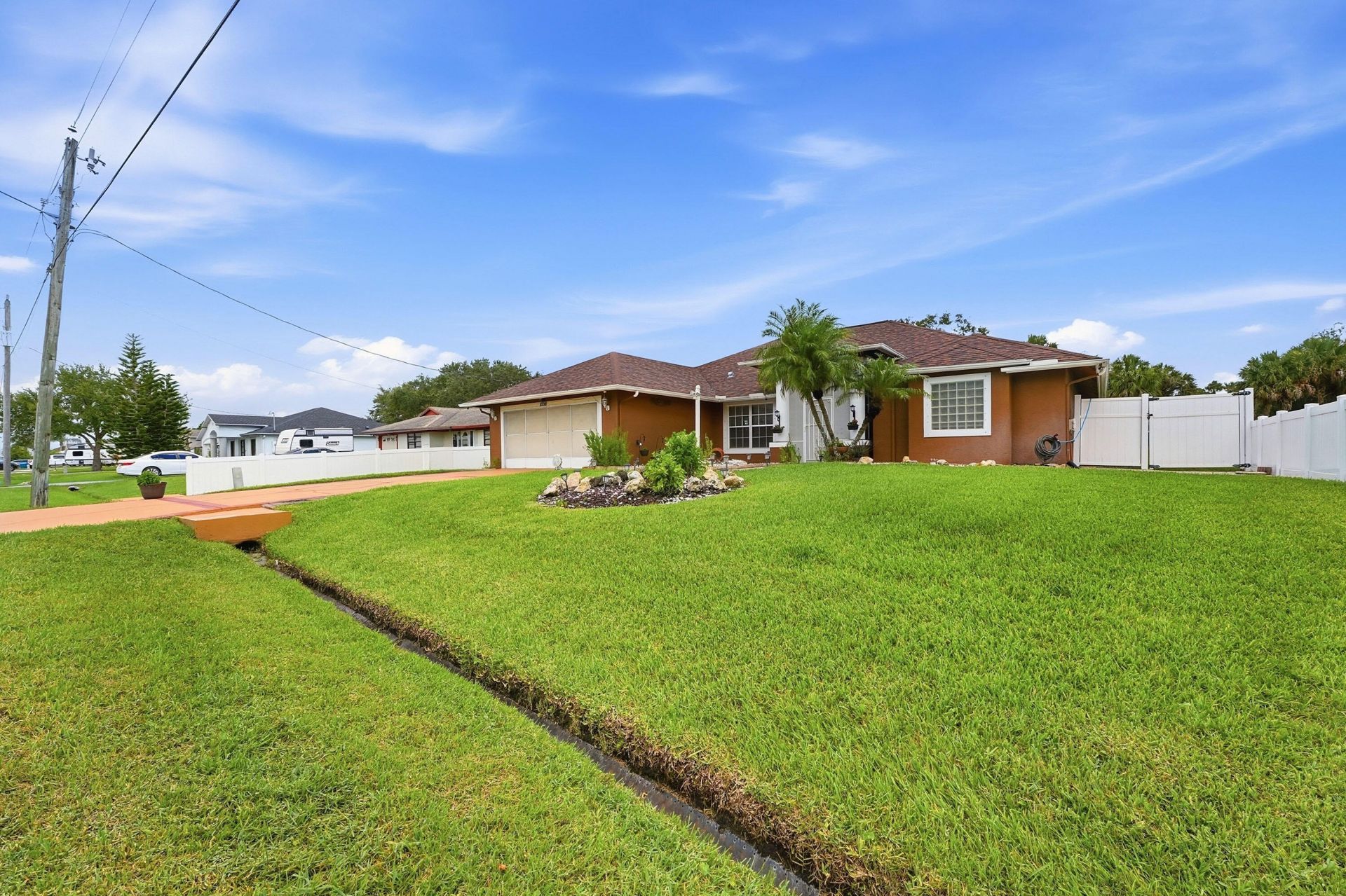 1098 SW Sudder Avenue, Port Saint Lucie, FL 34953 Photo
