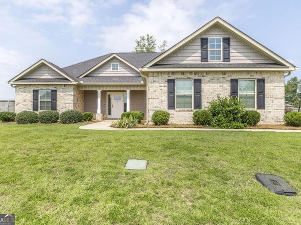 107 Chatham Court, Byron, GA 31008