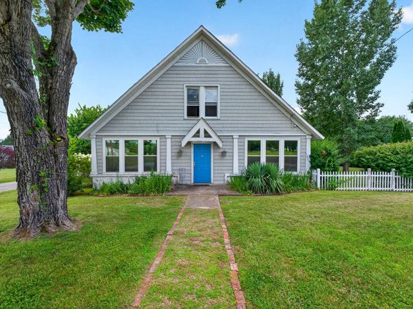 101 Country Dr , Cowan, TN 37318