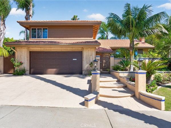 2740 Cardinal Drive, Costa Mesa, CA 92626