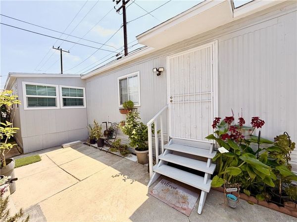 4511 Cecilia Street, Unit 25, Cudahy, CA 90201