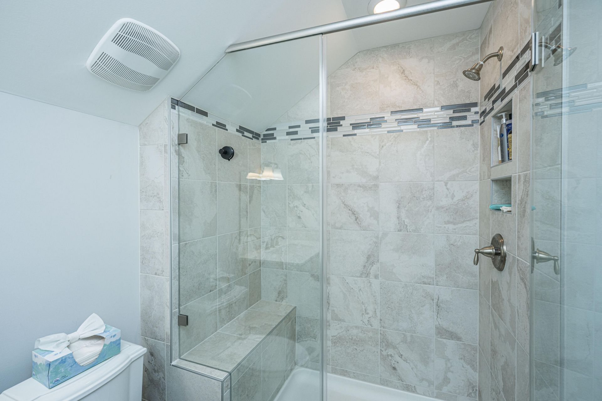 156 Lakelyn Road Photo 32