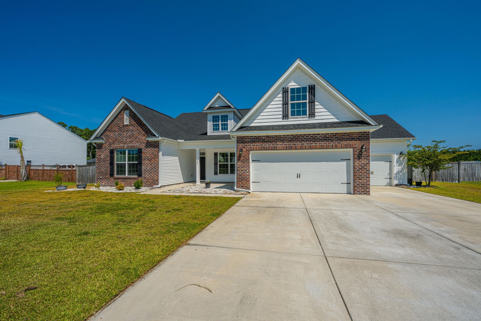 156 Lakelyn Road Photo 4