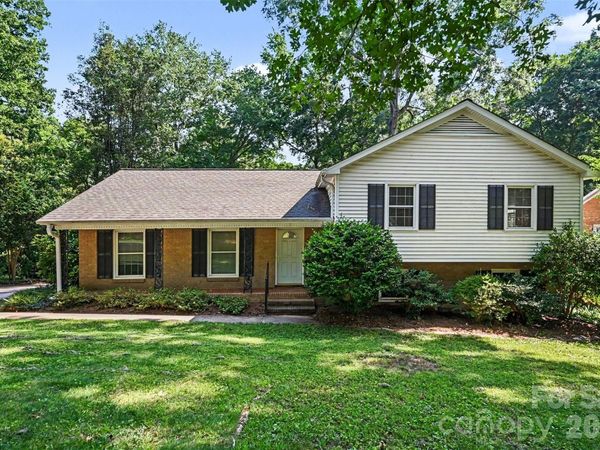 6207 Honegger Drive, Charlotte, NC 28211