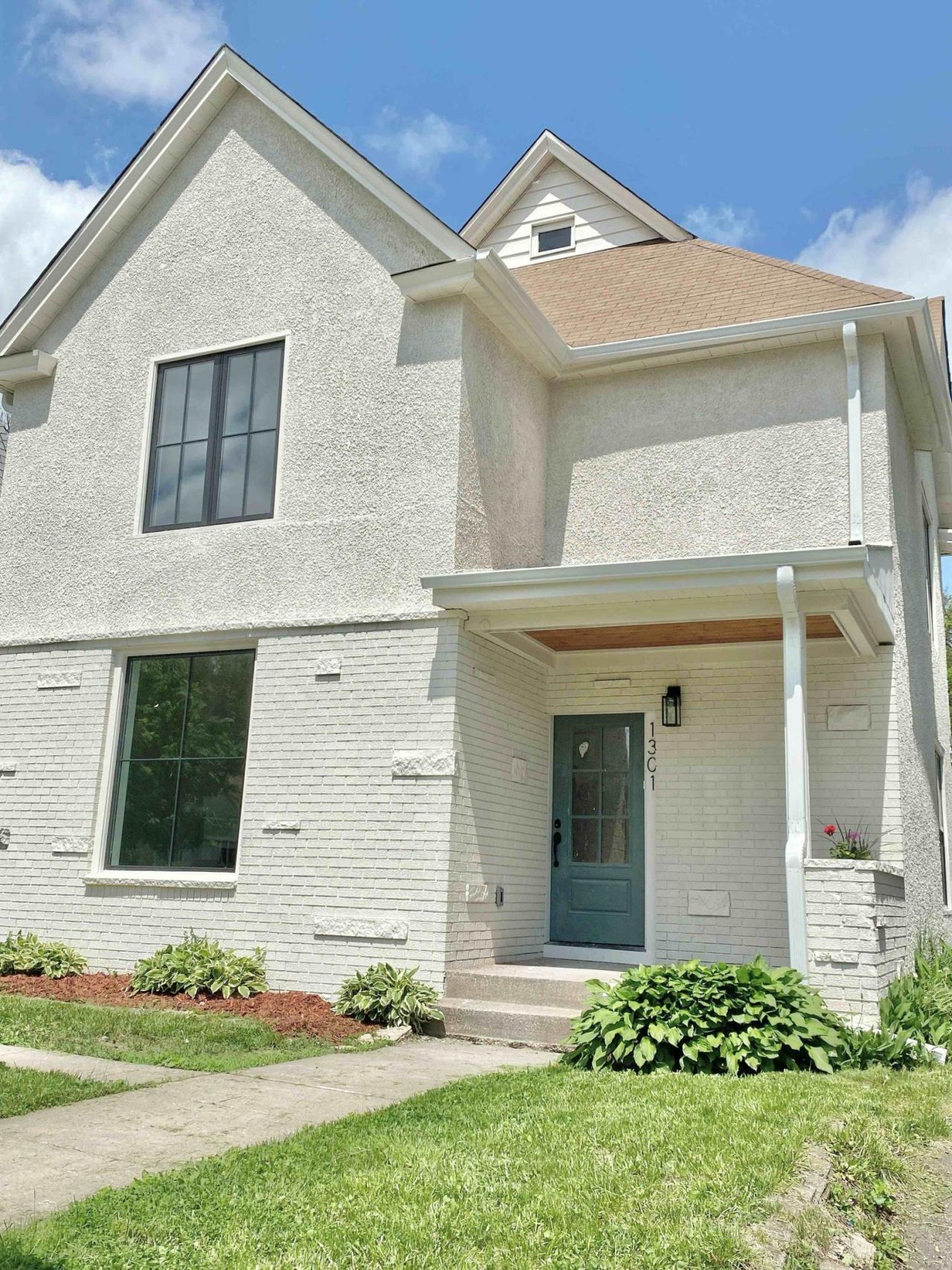 1301 Hewitt Avenue Saint Paul, MN 55104